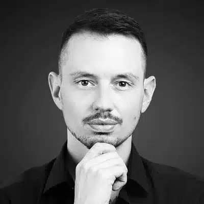 Portrait en noir et blanc de Florian Peallat